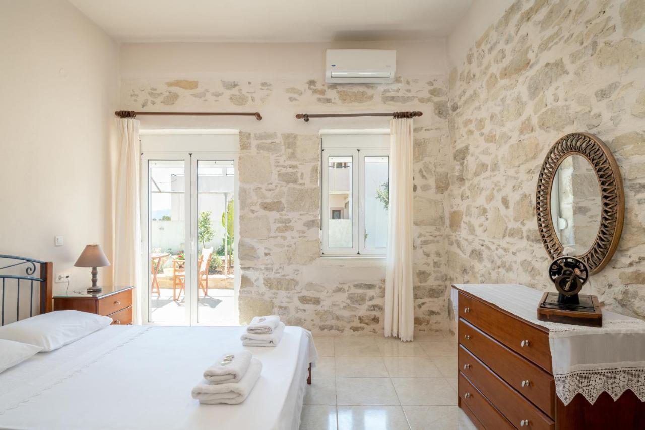 Zeus Traditional House Mitropolis  ภายนอก รูปภาพ