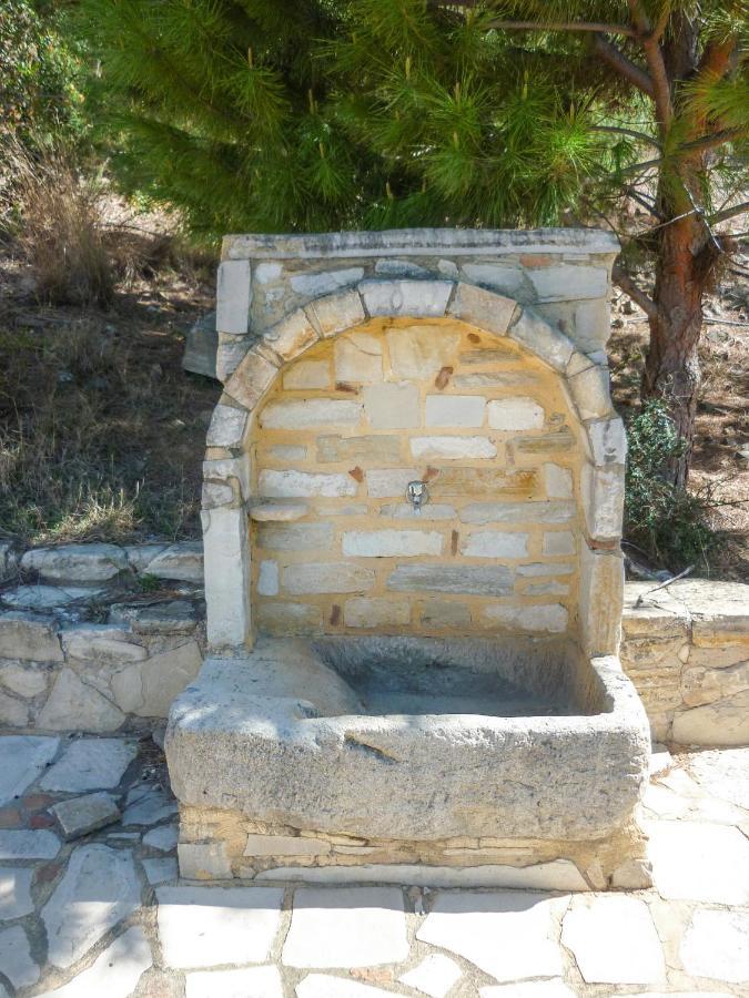 Zeus Traditional House Mitropolis  ภายนอก รูปภาพ